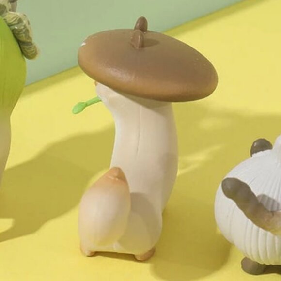 Statso Vegetable Fairy Gachapon Mushroom Ferret Mini Figurine - Picture 3 of 5